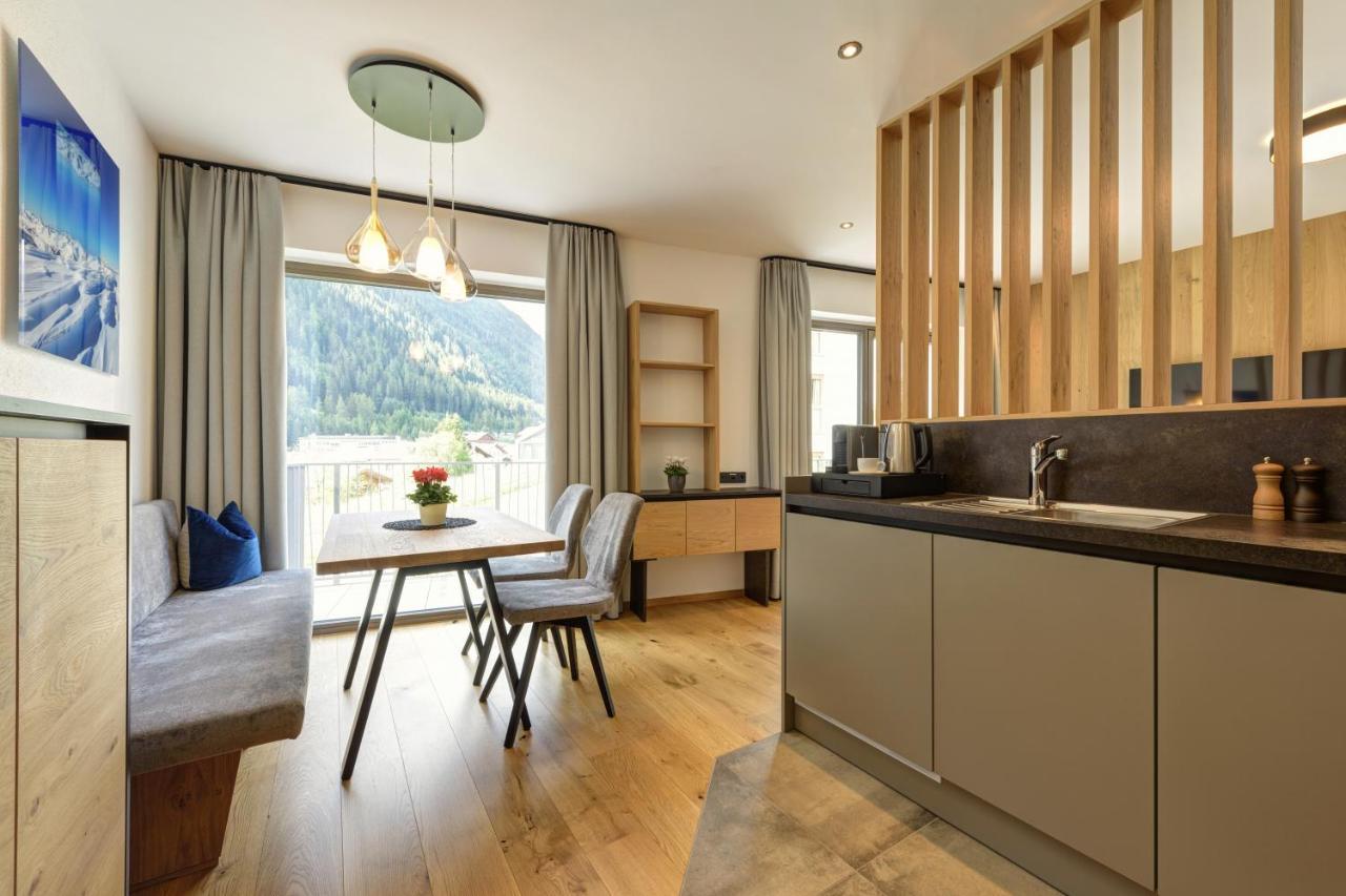 Haus St Anton - Incl Gratis Premium Sommerkarte Sankt Anton am Arlberg Exterior photo