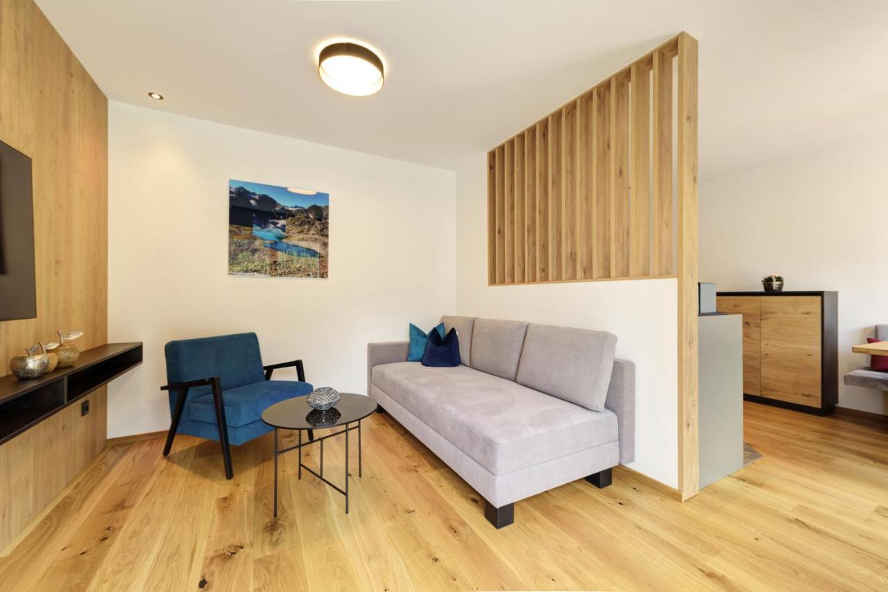Haus St Anton - Incl Gratis Premium Sommerkarte Sankt Anton am Arlberg Exterior photo