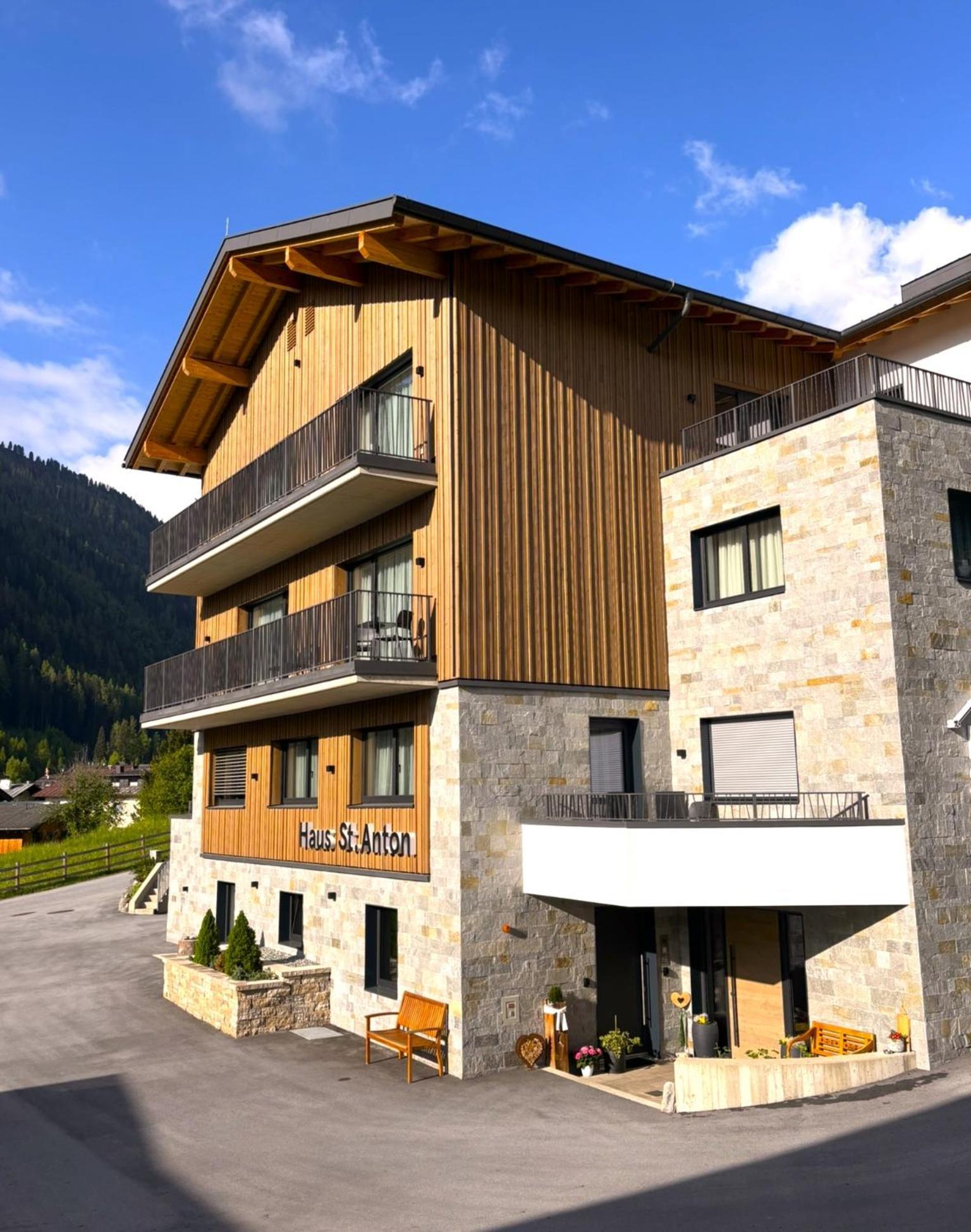 Haus St Anton - Incl Gratis Premium Sommerkarte Sankt Anton am Arlberg Exterior photo